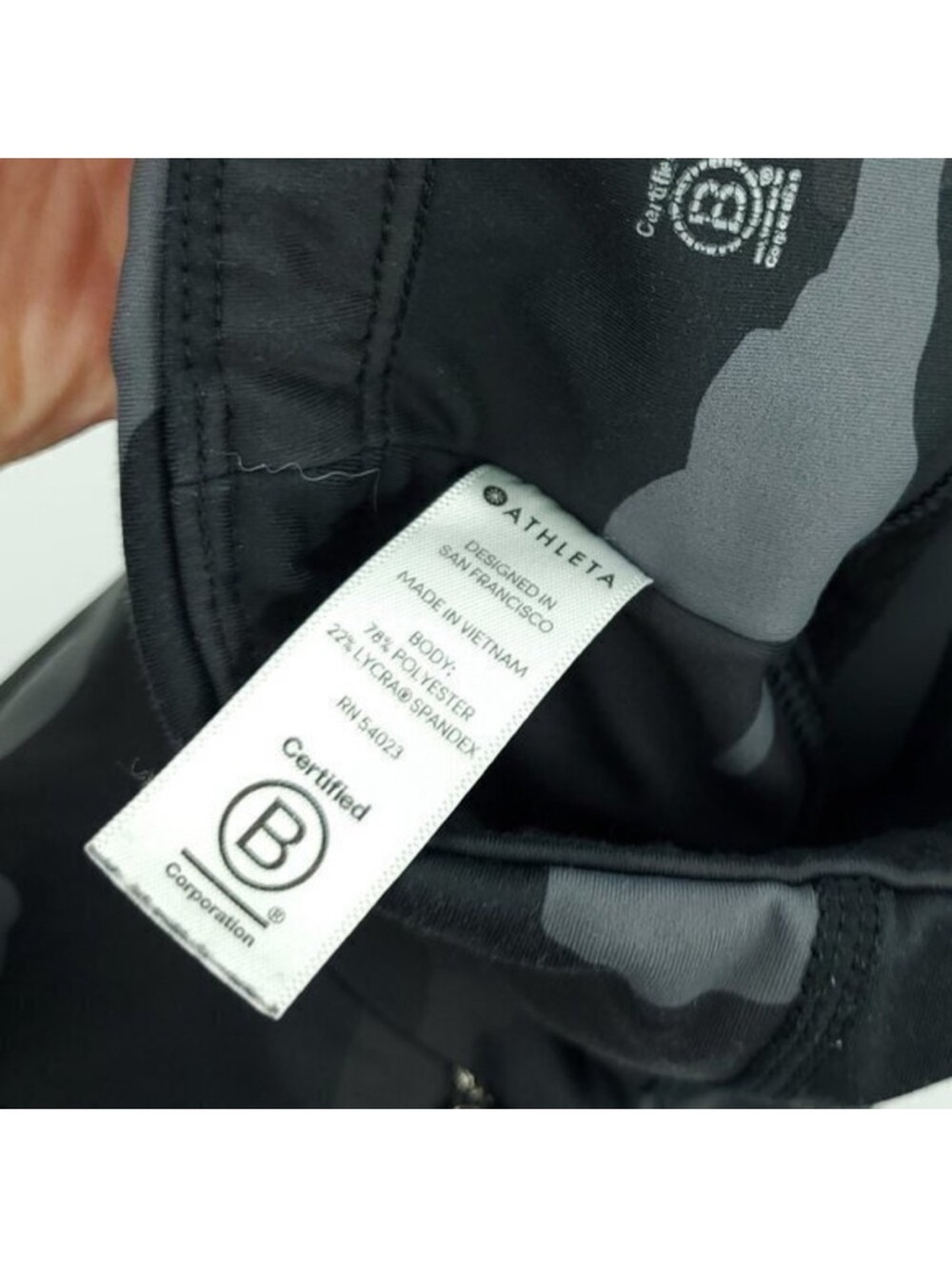 Athleta Camo Contender 7/8 Tight Legging L Powerlift Black/Gray Camo - Picture 11 of 14